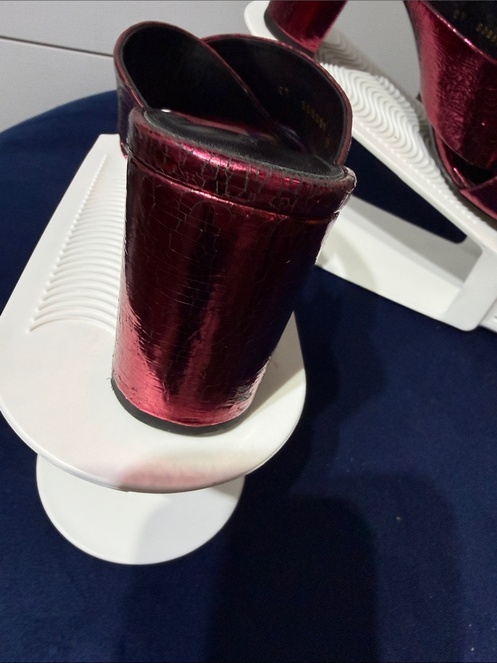 Saint Laurent Metallic Magenta Crisscross Platform Slide - Picture 3 of 11